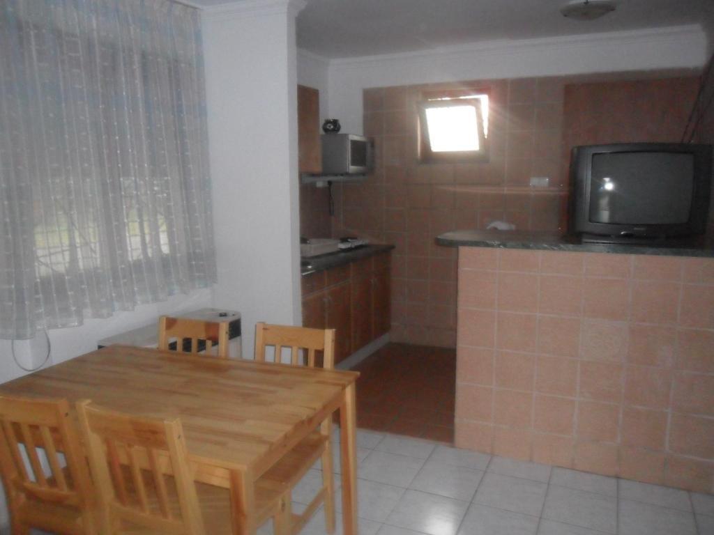 Emese Apartman Hajduszoboszlo Ruang foto