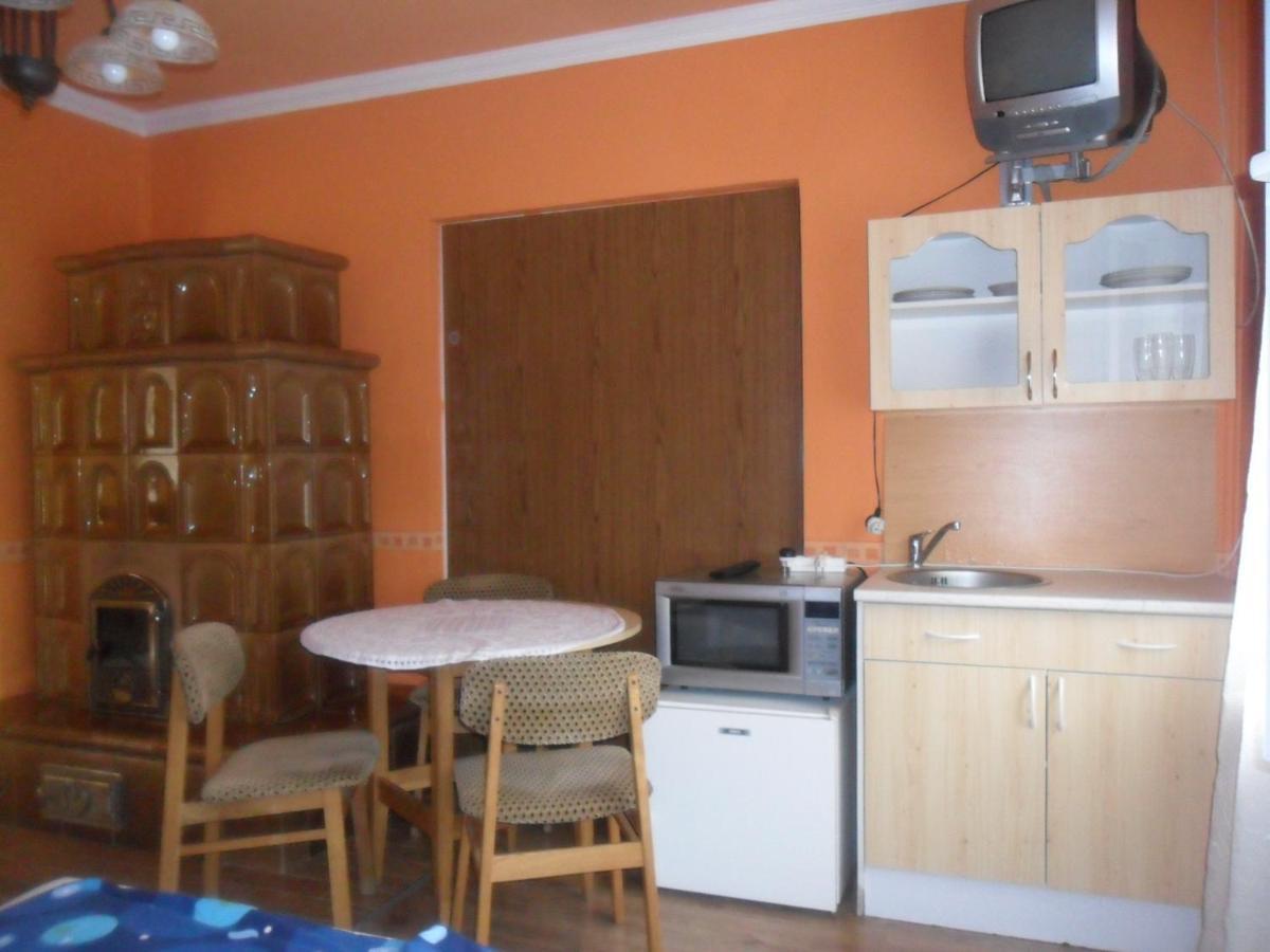 Emese Apartman Hajduszoboszlo Bagian luar foto